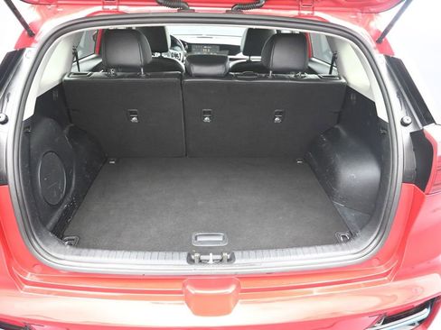 Used 2022 Kia Niro EX Premium image 35