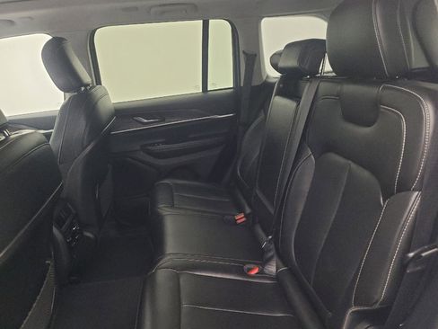 Used 2023 Jeep Grand Cherokee Limited RWD image 18