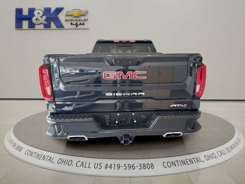 Used 2024 GMC Sierra 1500 AT4 w/ Technology Package AWD/4WD image 5