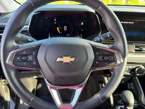 Used 2024 Chevrolet TrailBlazer LT w/ Convenience Package AWD/4WD image 10