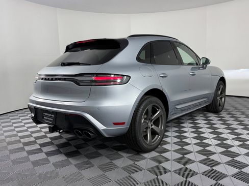 Certified 2026 Porsche Macan AWD/4WD image 9