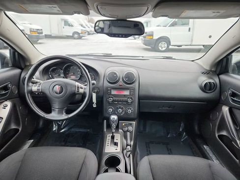 Used 2009 Pontiac G6 GT image 29