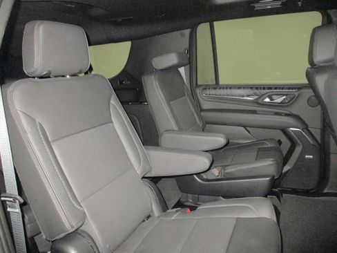 Certified 2023 GMC Yukon XL Denali AWD/4WD image 21
