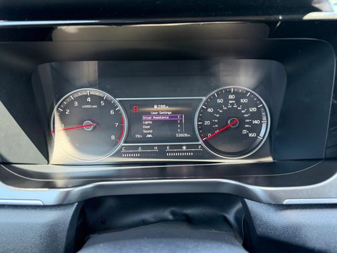 Used 2022 Kia Sorento LX AWD/4WD image 27