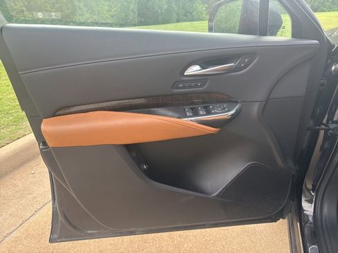 Used 2023 Cadillac XT4 Sport image 14