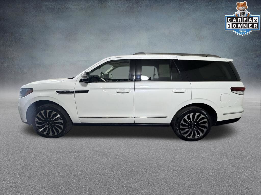 Certified 2023 Lincoln Navigator Black Label AWD/4WD image 4