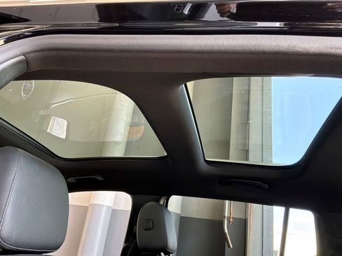 Used 2025 Mercedes-Benz GLB 250 image 20