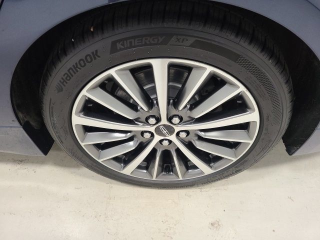 Used 2017 Lincoln MKZ Select w/ Technology Package FWD image 40