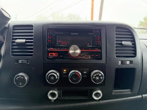 Used 2007 Chevrolet Silverado 1500 LT w/ Towing Package image 15