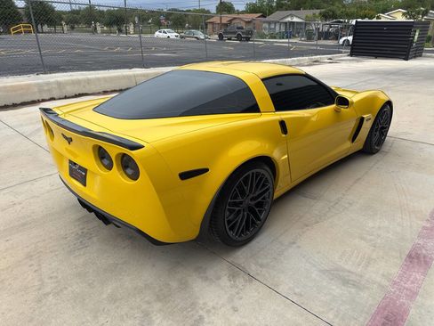 Used 2009 Chevrolet Corvette Z06 RWD image 4