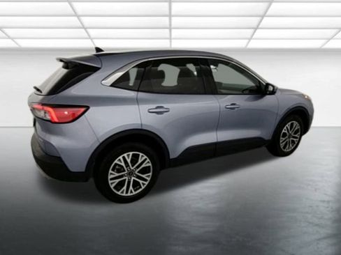 Used 2022 Ford Escape SEL image 8
