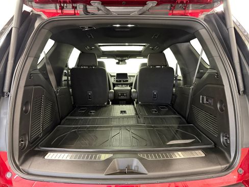Used 2023 Chevrolet Tahoe RST w/ Luxury Package AWD/4WD image 31