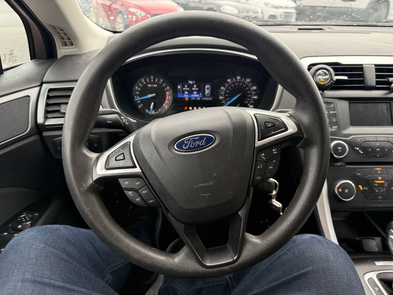 Used 2014 Ford Fusion SE FWD image 24