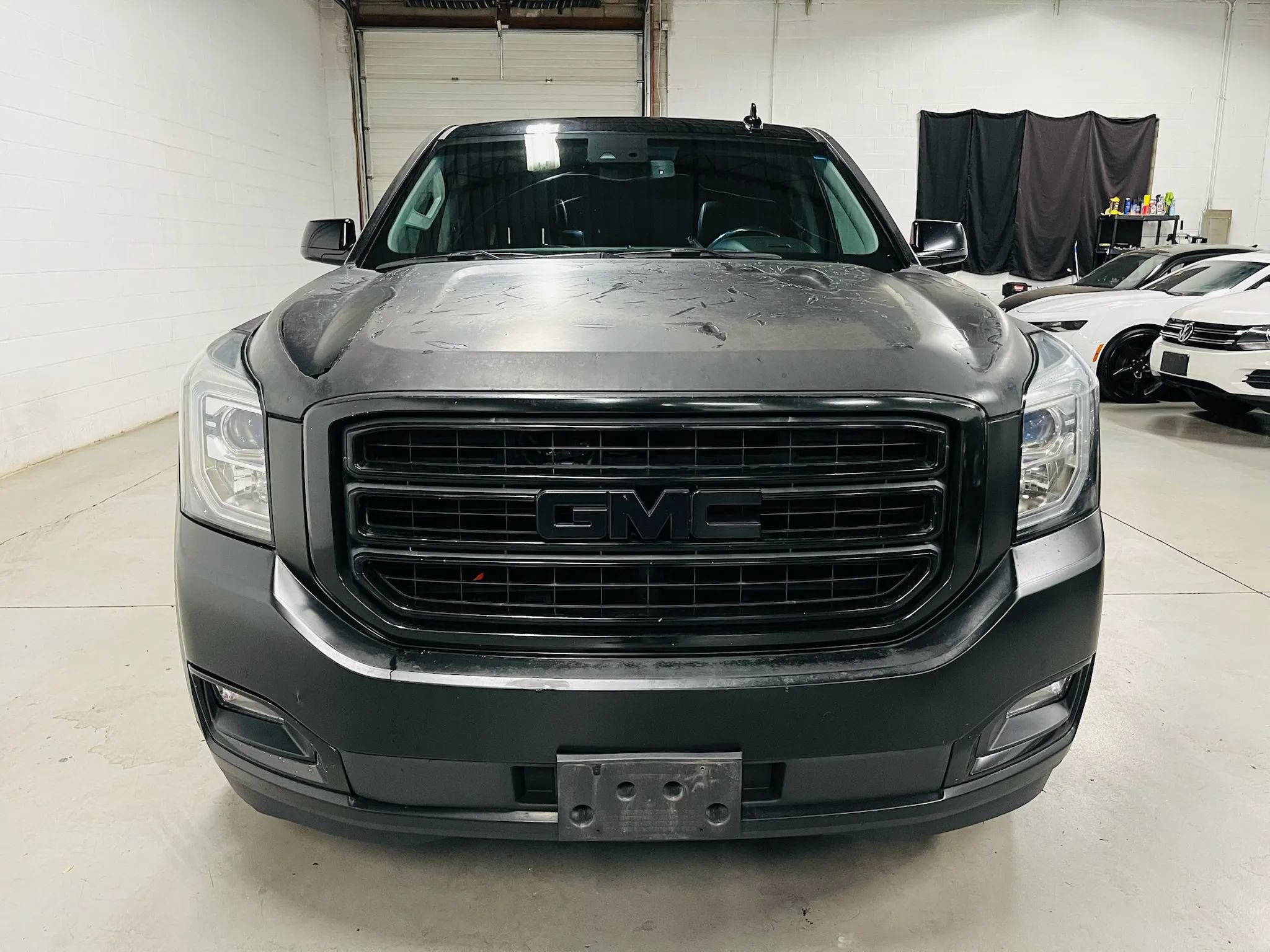 Used 2017 GMC Yukon SLT AWD/4WD image 3
