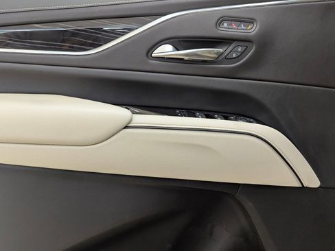 Used 2022 Cadillac Escalade Sport w/ Touring Package image 13