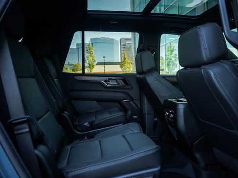 New 2026 GMC Yukon Denali w/ Sun & Power Step Package image 13