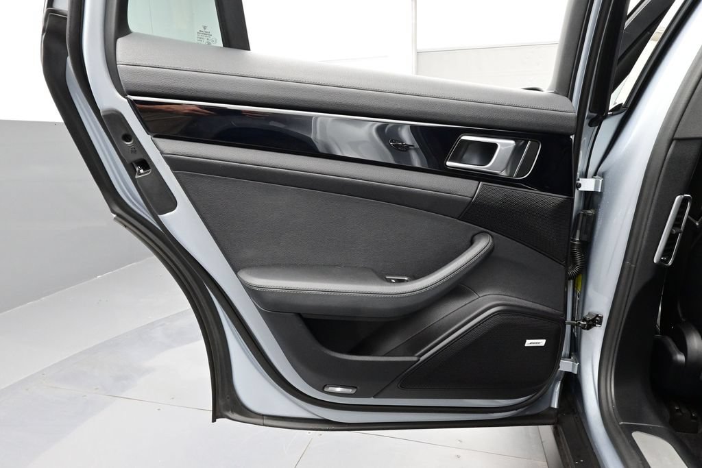 Certified 2023 Porsche Panamera 4 AWD/4WD image 13