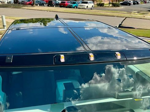 Used 2025 GMC Hummer EV 3X image 11