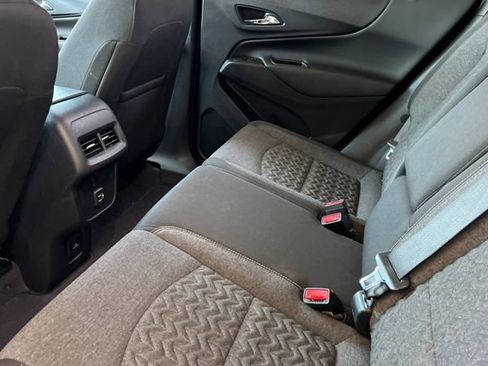 Used 2024 Chevrolet Equinox LT FWD image 14