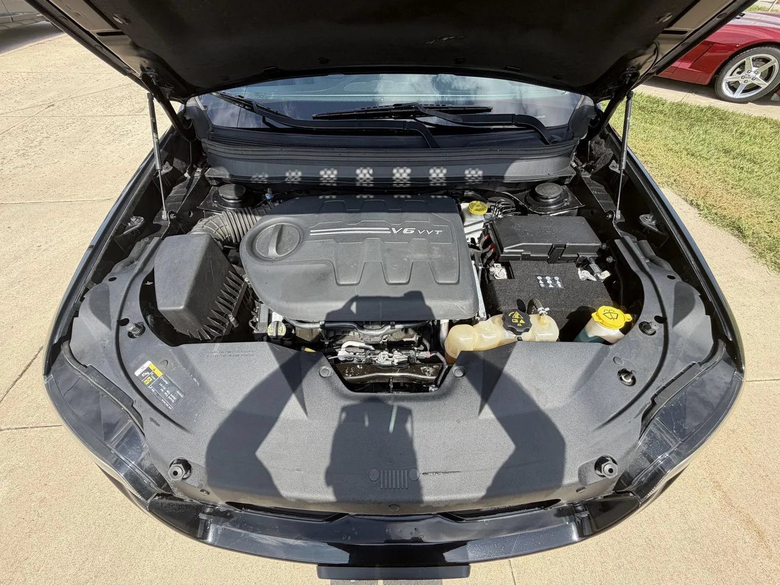 Used 2019 Jeep Cherokee Limited AWD/4WD image 23