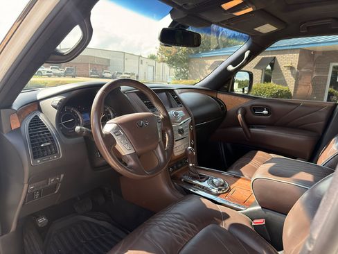 Used 2016 INFINITI QX80 Limited AWD/4WD image 7