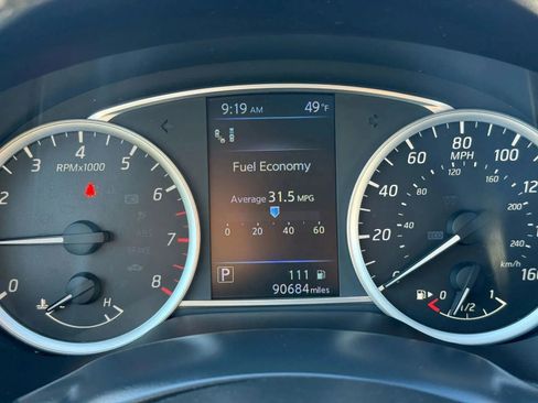 Used 2019 Nissan Sentra SV w/ Special Edition Package image 27