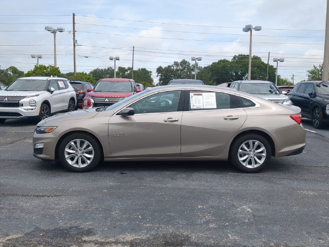 Used 2025 Chevrolet Malibu LT FWD image 9
