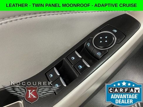 Used 2023 Ford Explorer XLT w/ Equipment Group 202A AWD/4WD image 20