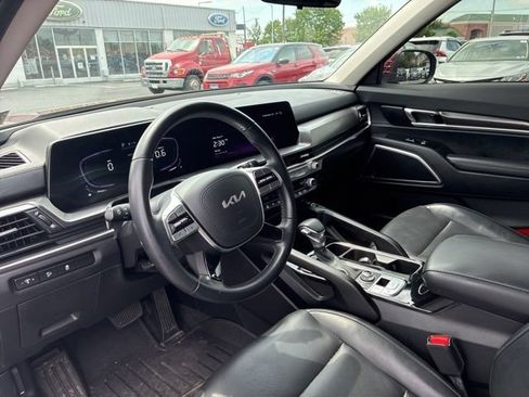 Used 2024 Kia Telluride S AWD/4WD image 14