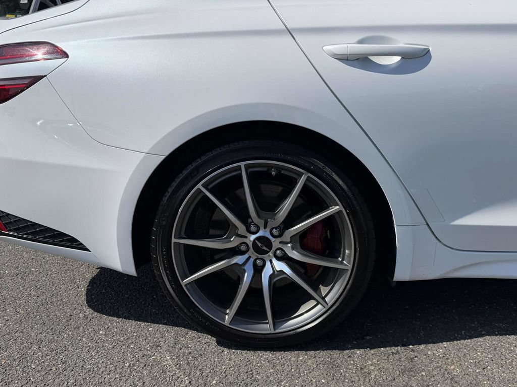 Used 2025 Genesis G70 2.5T AWD/4WD image 10