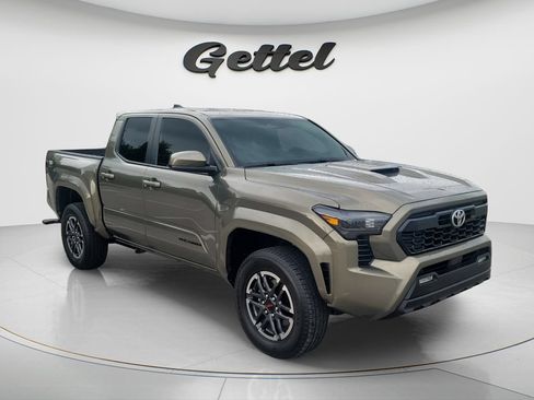 Certified 2025 Toyota Tacoma TRD Sport RWD image 3