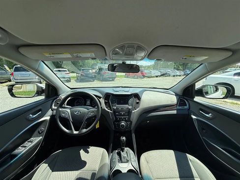 Used 2018 Hyundai Santa Fe Sport FWD image 9