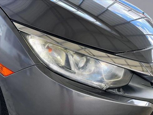 Used 2016 Honda Civic EX image 29