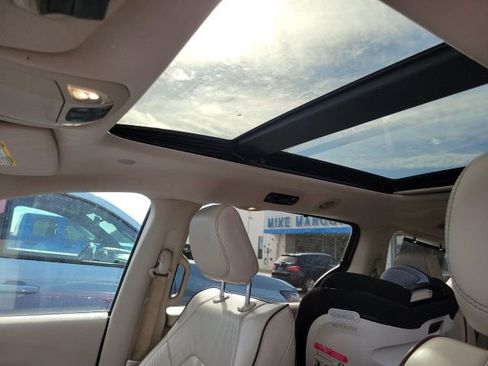 Used 2017 Chrysler Pacifica Limited w/ Advanced Safetytec Group image 14