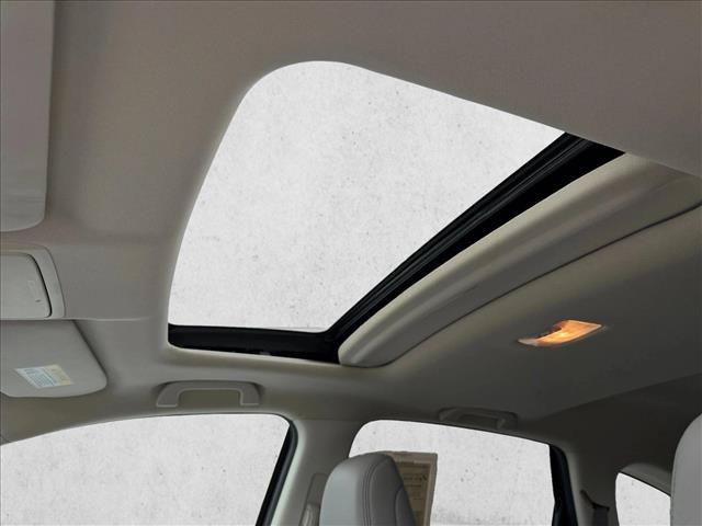 Used 2015 Honda CR-V EX-L image 16
