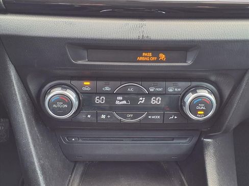 Used 2016 MAZDA MAZDA3 i Touring w/ Popular Equipment Package image 23