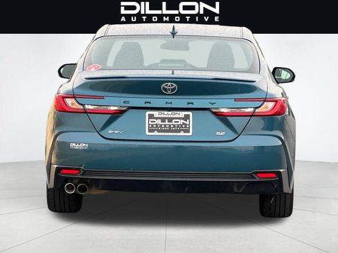 Used 2025 Toyota Camry SE FWD image 5