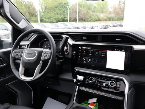 New 2026 GMC Sierra 2500 Denali w/ Denali Reserve Package AWD/4WD image 33