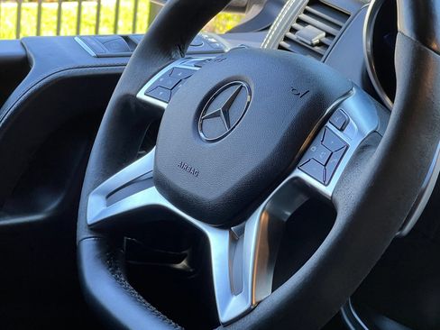 Used 2018 Mercedes-Benz G 550 Squared image 27