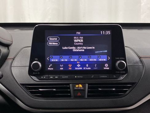 Used 2020 Nissan Altima 2.5 SR w/ Premium Package image 18