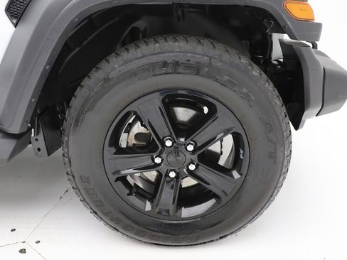 Used 2023 Jeep Wrangler Sport image 9