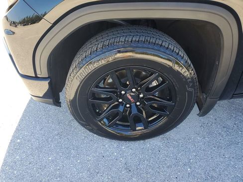 Used 2023 GMC Sierra 1500 Elevation image 17