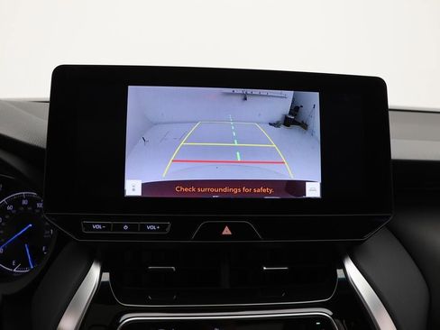 Used 2024 Toyota Venza Nightshade image 24