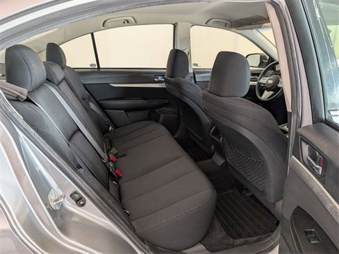 Used 2010 Subaru Legacy 2.5i image 14