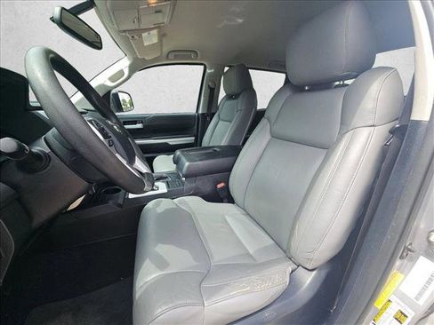 Used 2016 Toyota Tundra SR5 w/ SR5 Upgrade Package RWD image 15
