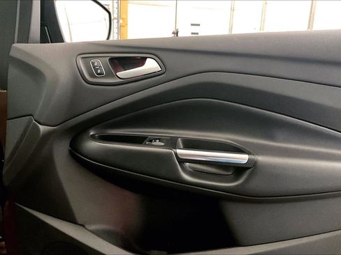 Used 2017 Ford Escape Titanium image 24