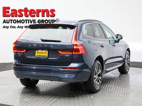 Used 2023 Volvo XC60 B5 Core image 5