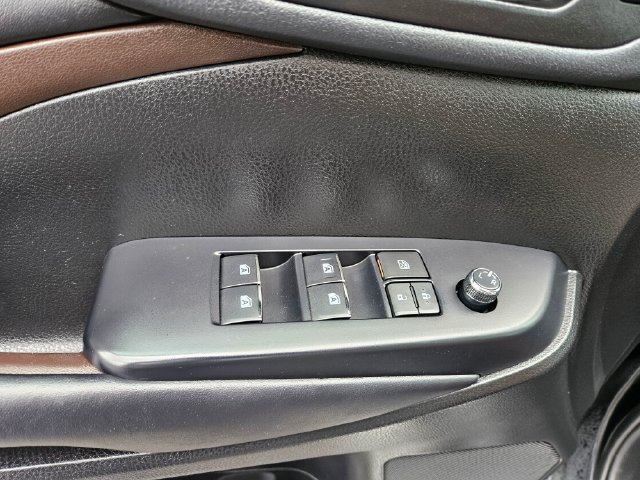 Used 2019 Toyota Highlander Limited Platinum AWD/4WD image 26