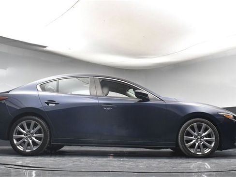 Used 2019 MAZDA MAZDA3 Sedan w/ Select Package image 37