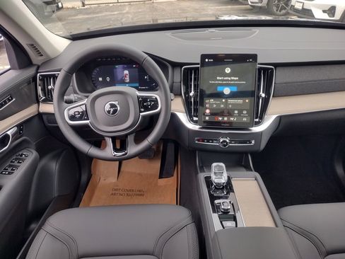 New 2026 Volvo XC90 B6 Plus w/ Protection Package image 27